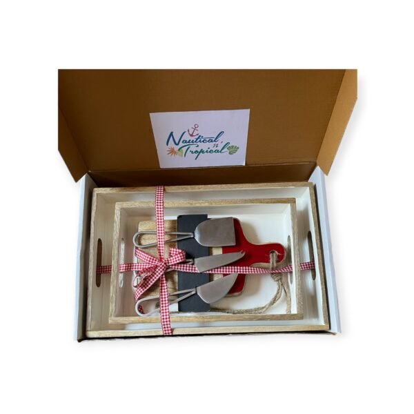 Gift Set with Two Trays with chopping Board with Set of Knives